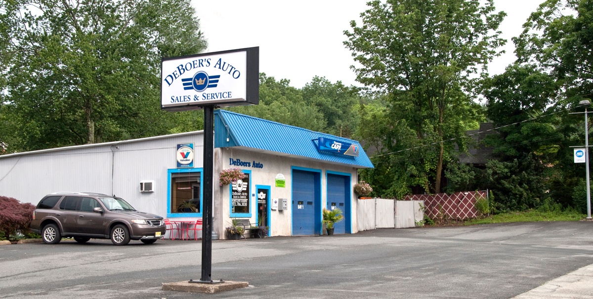 DeB exterior324final 1.jpg