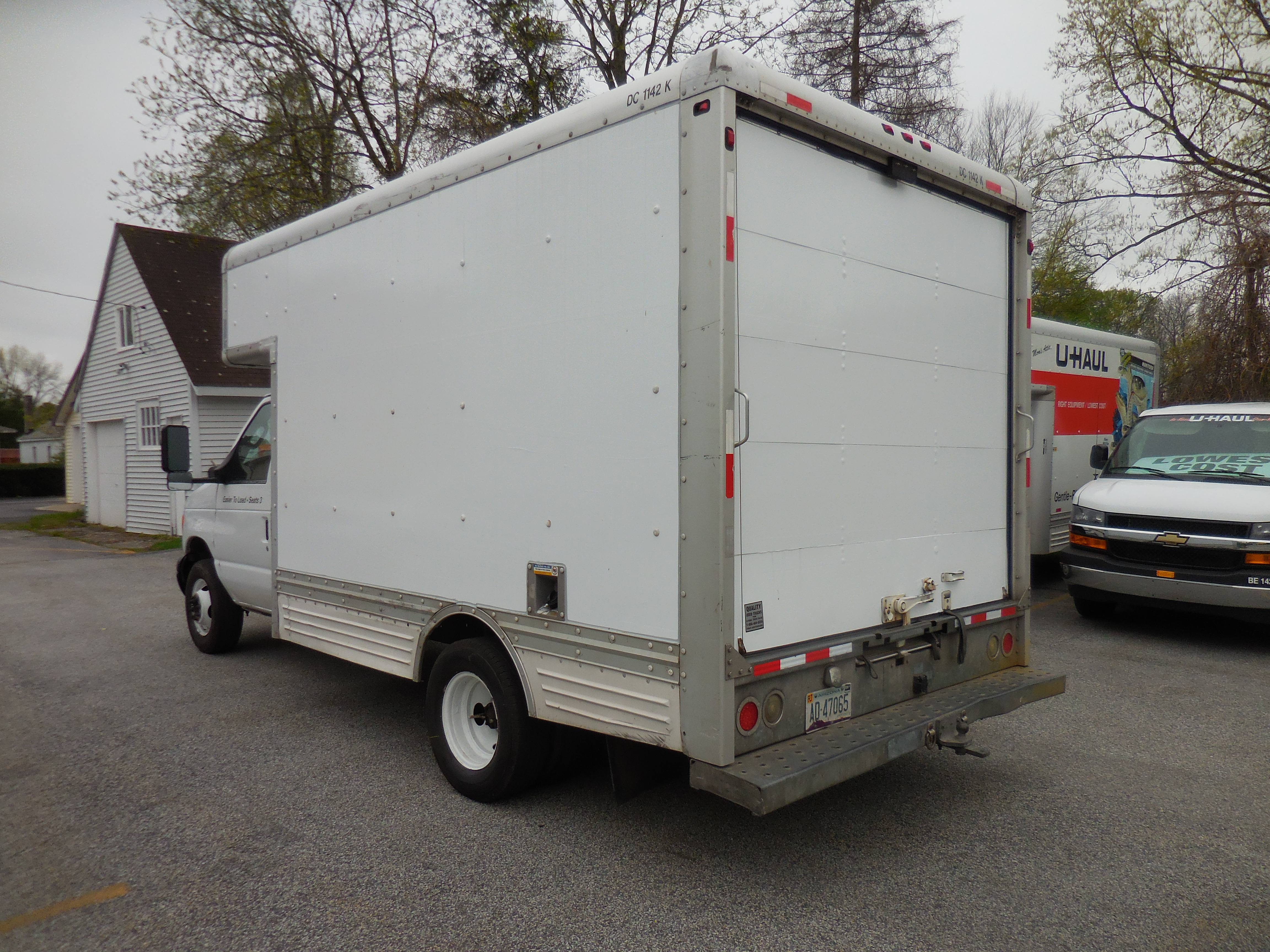2007 Ford E450 Box Truck 12000