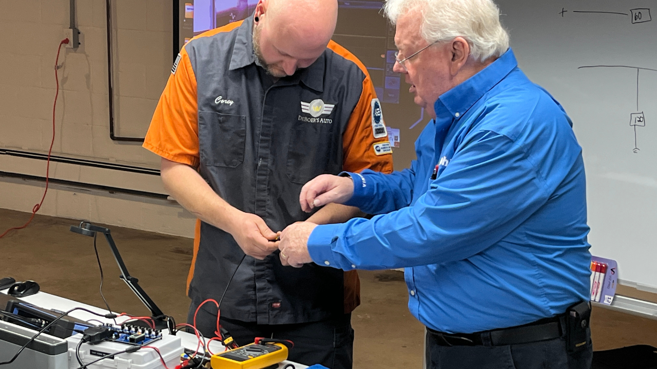 Dave Hobbs training with Corey Stock
