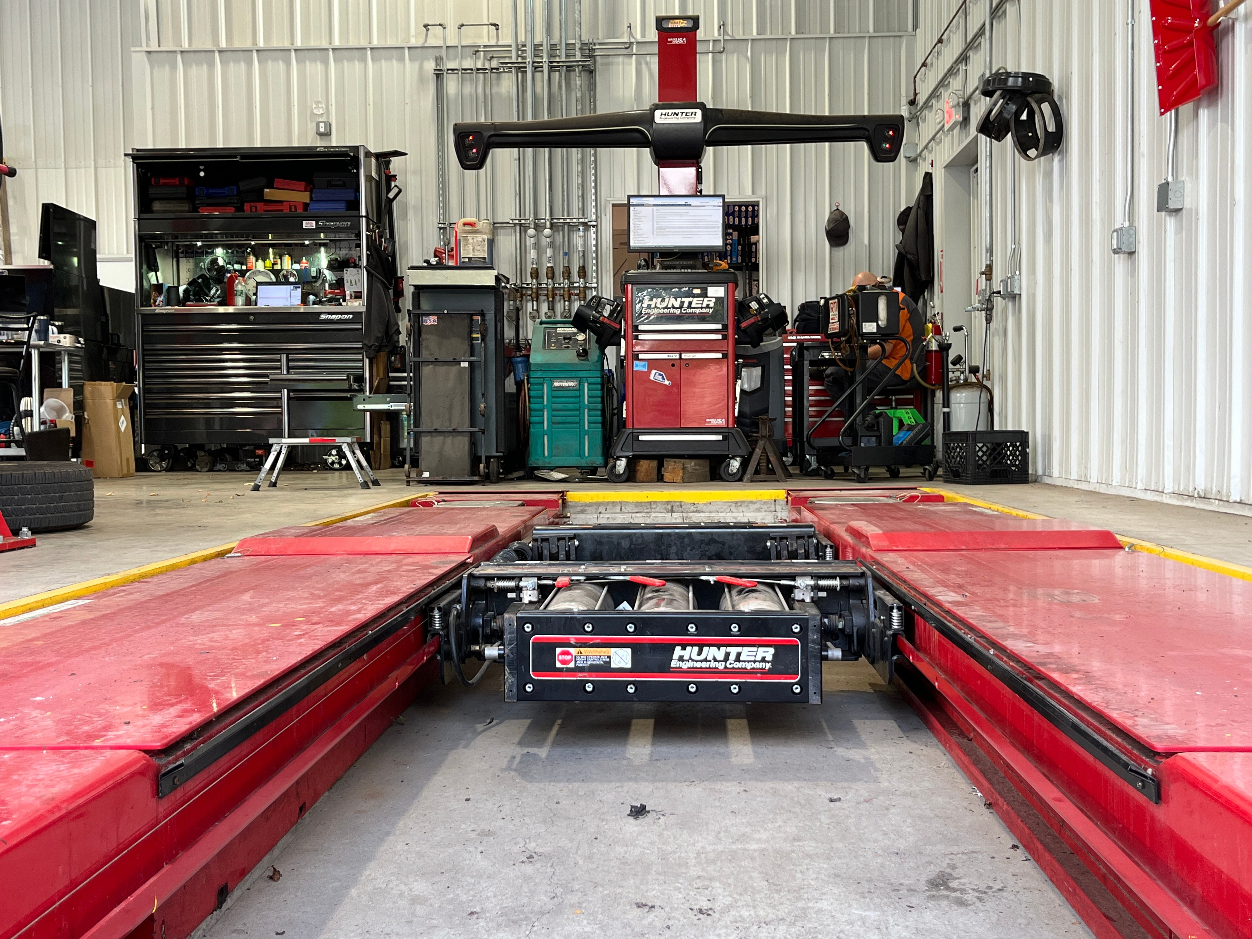 hunter alignment maching at DeBoer's Auto